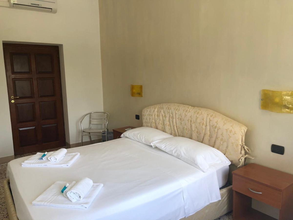 Villa Nappi Bed & Breakfast 프라이아 아 마레 외부 사진